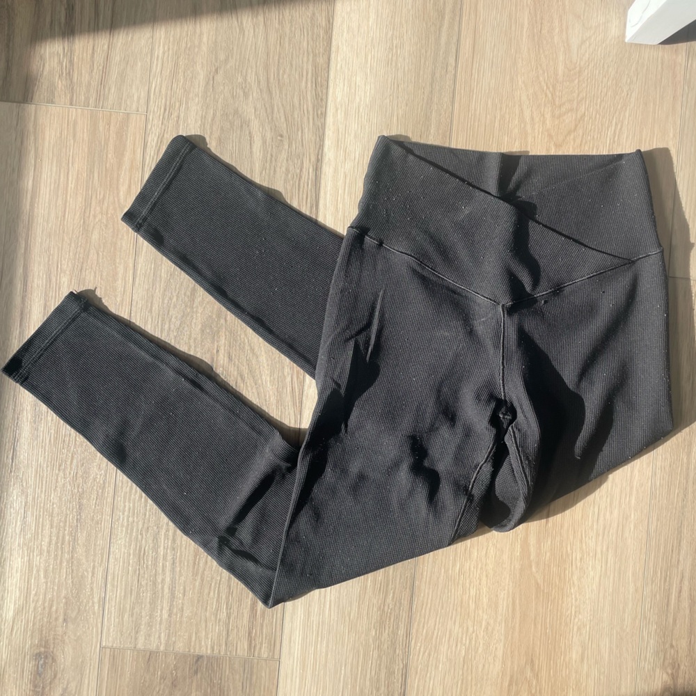 OFFLINE By Aerie Real Me Waffle High Waisted Crossover Legging - BLACK